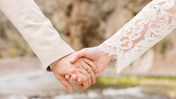 Elopement photographer in Steamboat Springs