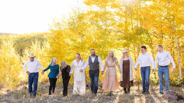 Elopement photographer in Steamboat Springs